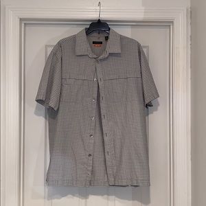 Men’s short sleeved button up.